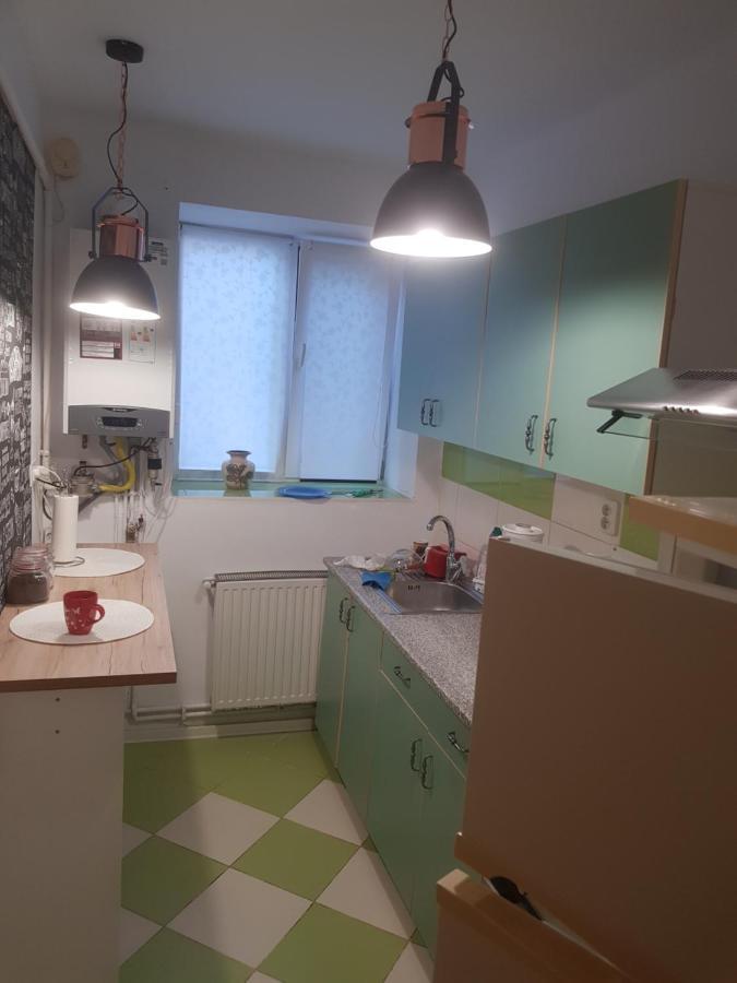 Appartamento Apartament Simona Braşov Esterno foto
